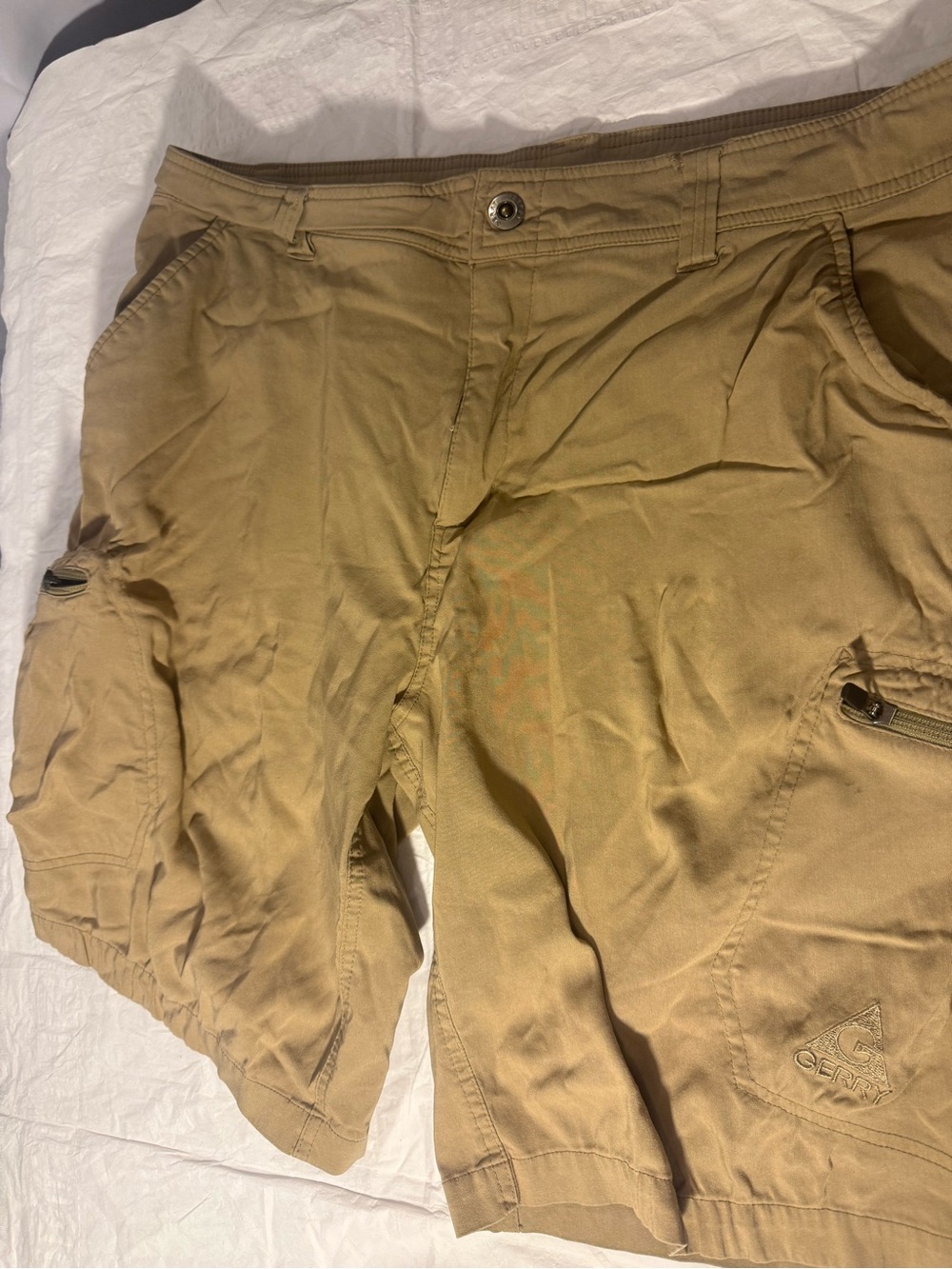 Quiksilver Men's Tan Cargo Shorts with Zipper Pockets